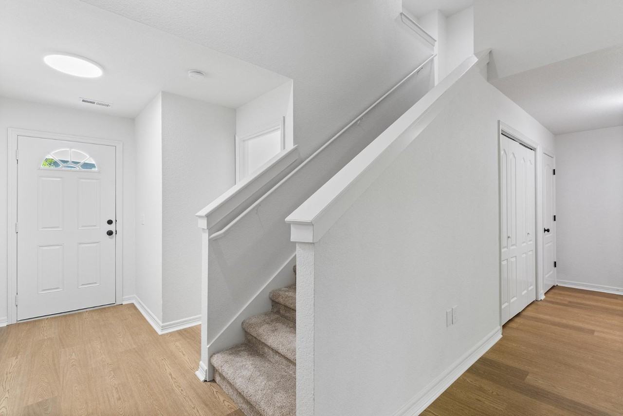 1787 N Chestnut Ave - Photo 5 of 20
