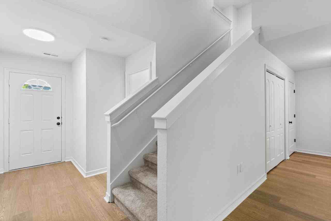 1787 N Chestnut Ave - Photo 6 of 20