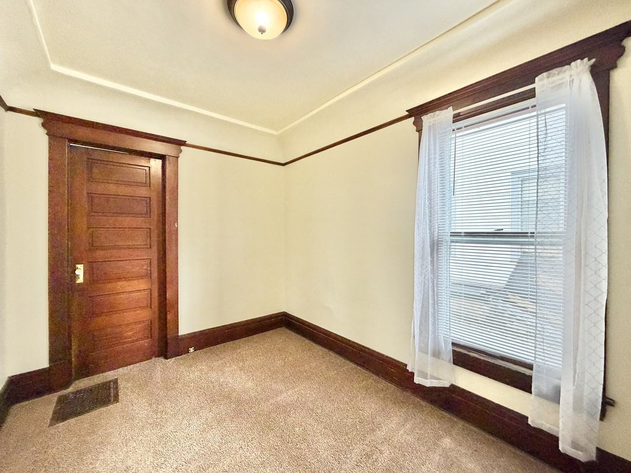 551 S Main St #1 - Photo 7 of 13