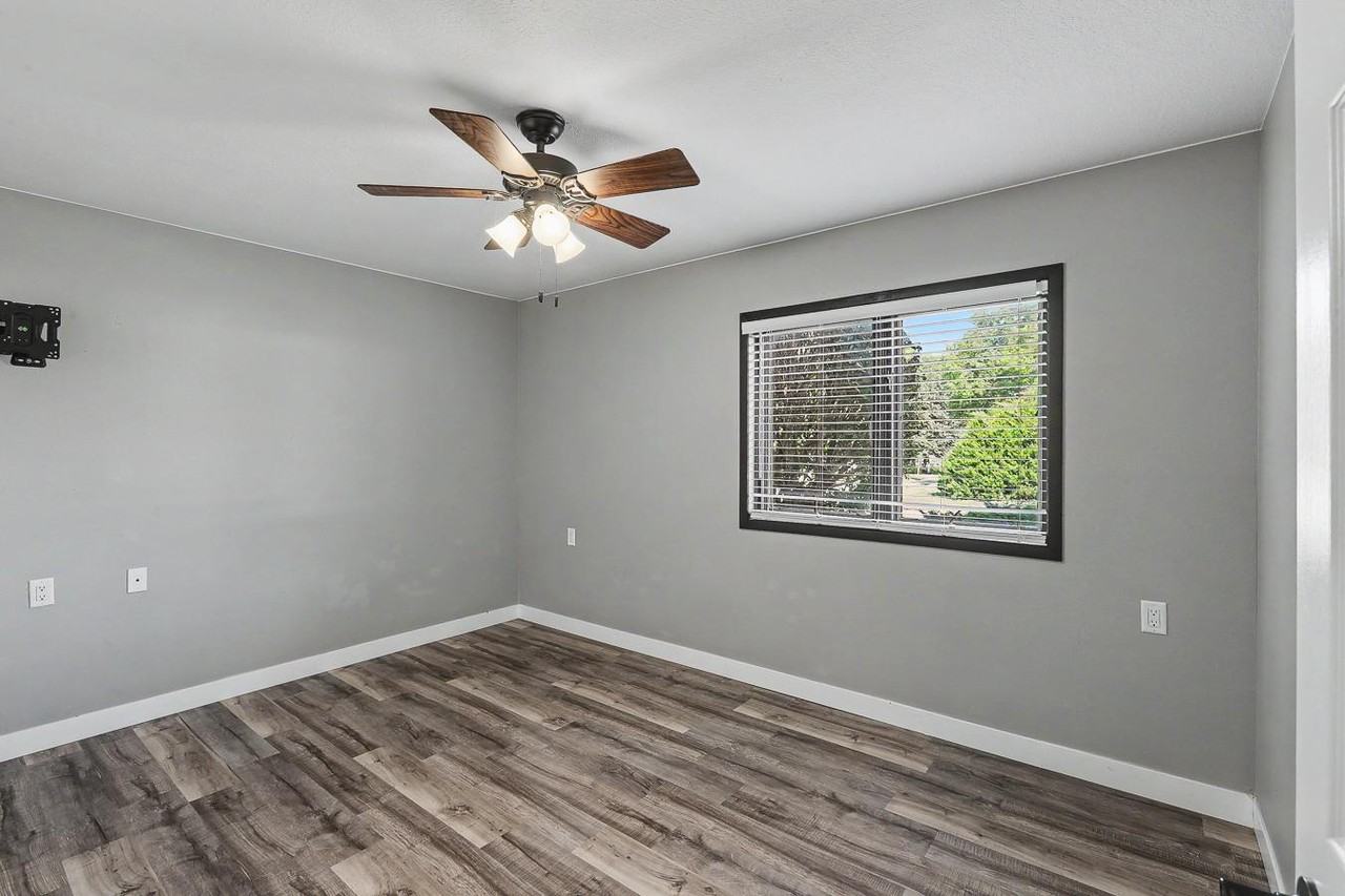 304 East 3rd St. - Photo 3 of 10