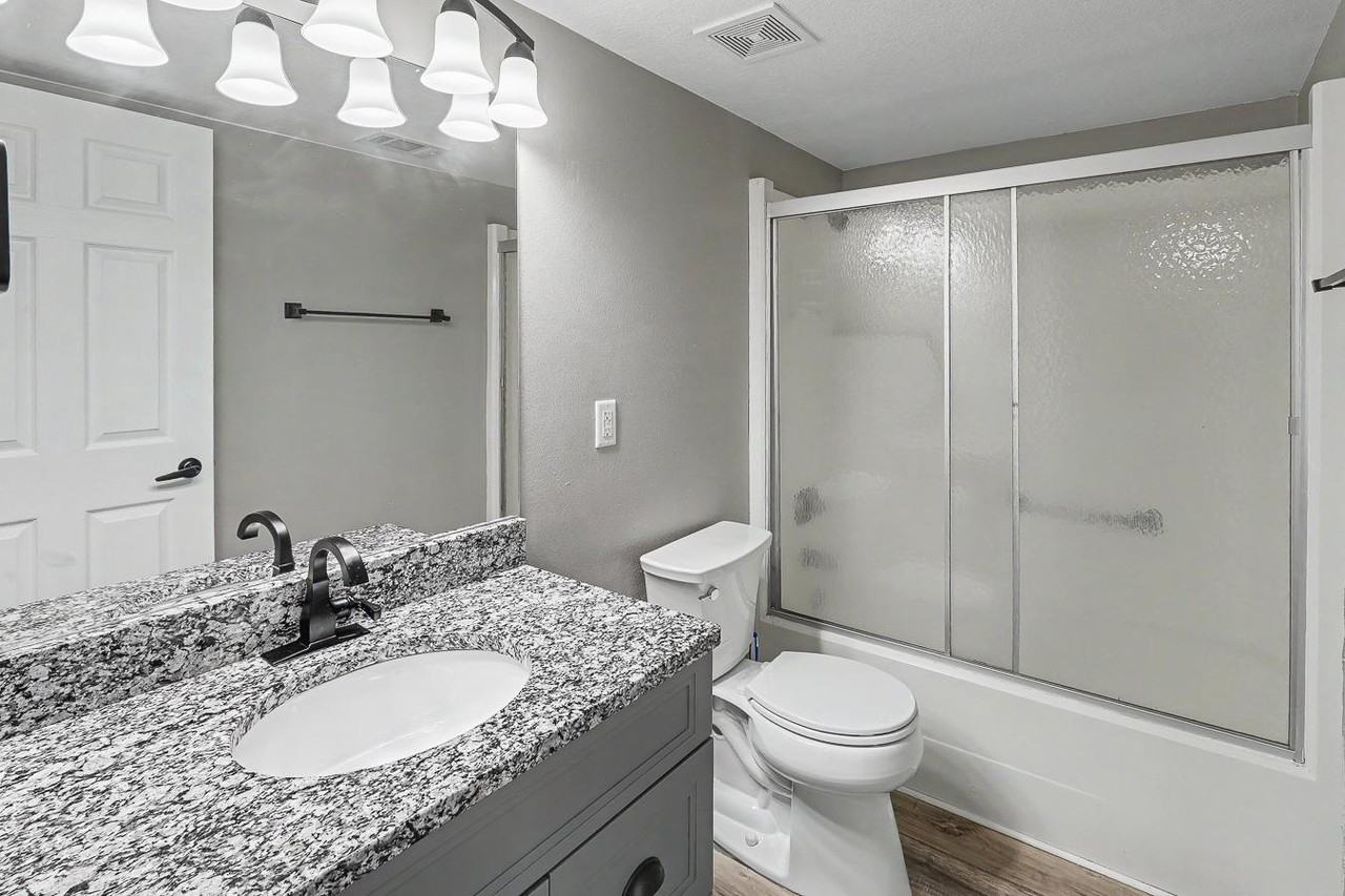 304 East 3rd St. - Photo 4 of 10