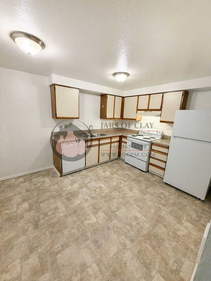 3887 Partridge Ln Ne - Photo 2 of 7