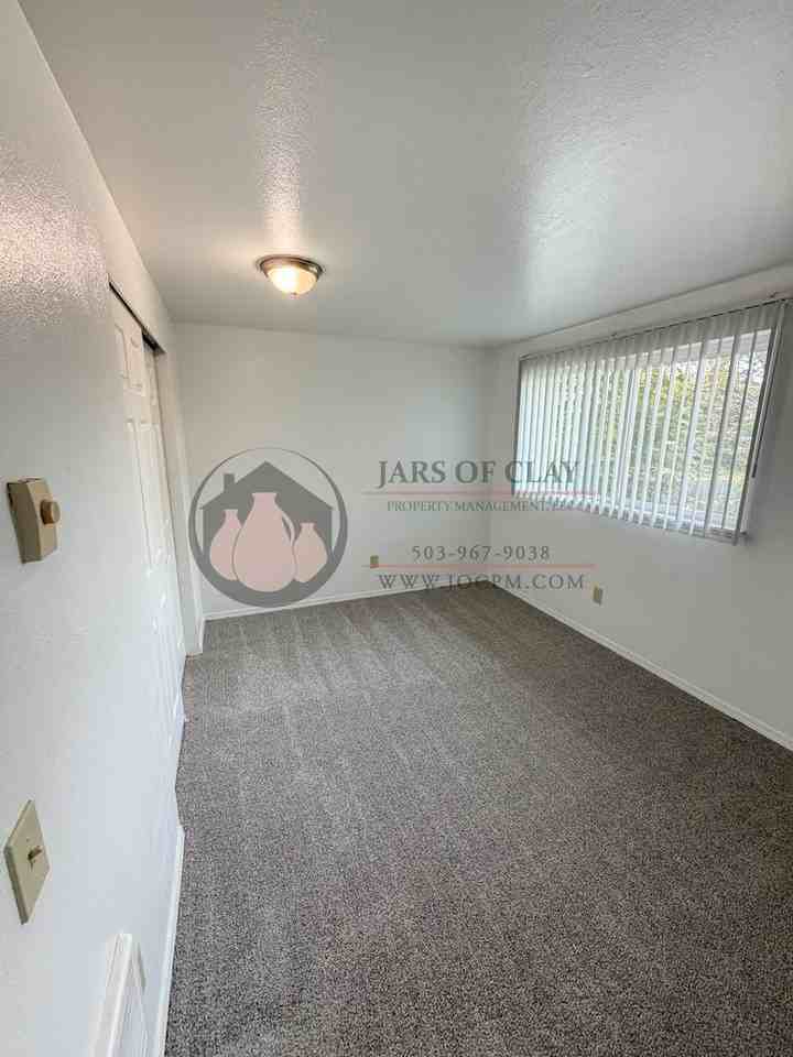 3887 Partridge Ln Ne - Photo 5 of 7