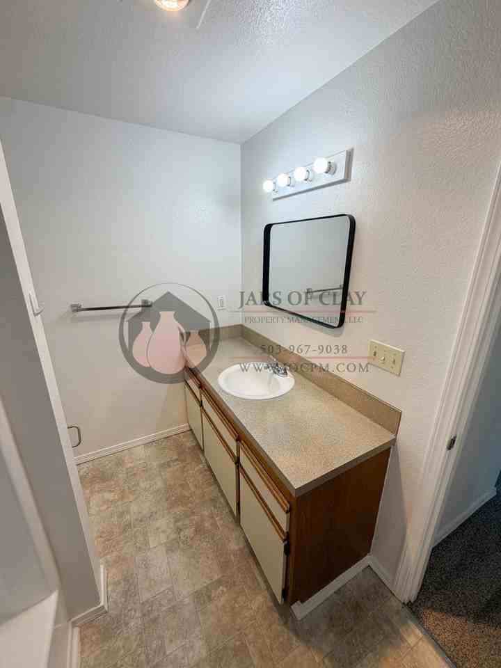 3887 Partridge Ln Ne - Photo 6 of 7