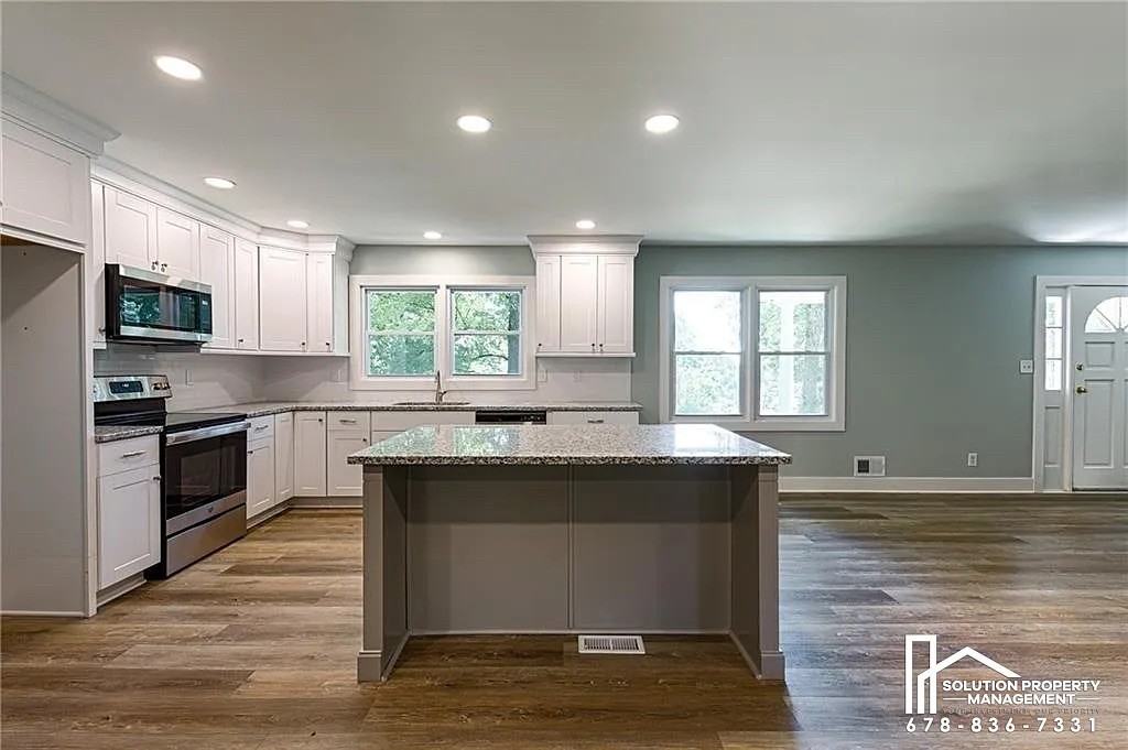 3979 Potomac Dr Nw - Photo 2 of 25