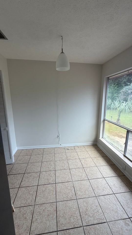 8629 Deerpoint Dr - Photo 7 of 24