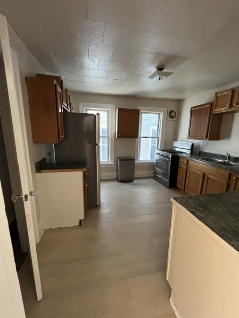 189 Augustine St #UP - Photo 6 of 6
