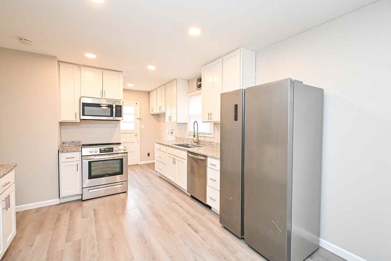2530 Bellfield St #1 - Photo 5 of 40