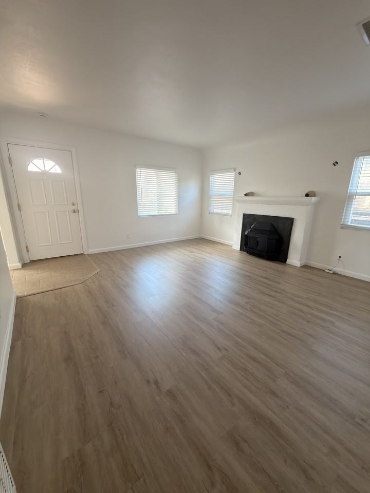 4636 Lotus St #4636 - Photo 3 of 15