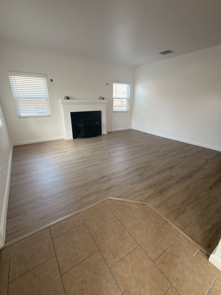 4636 Lotus St #4636 - Photo 4 of 15
