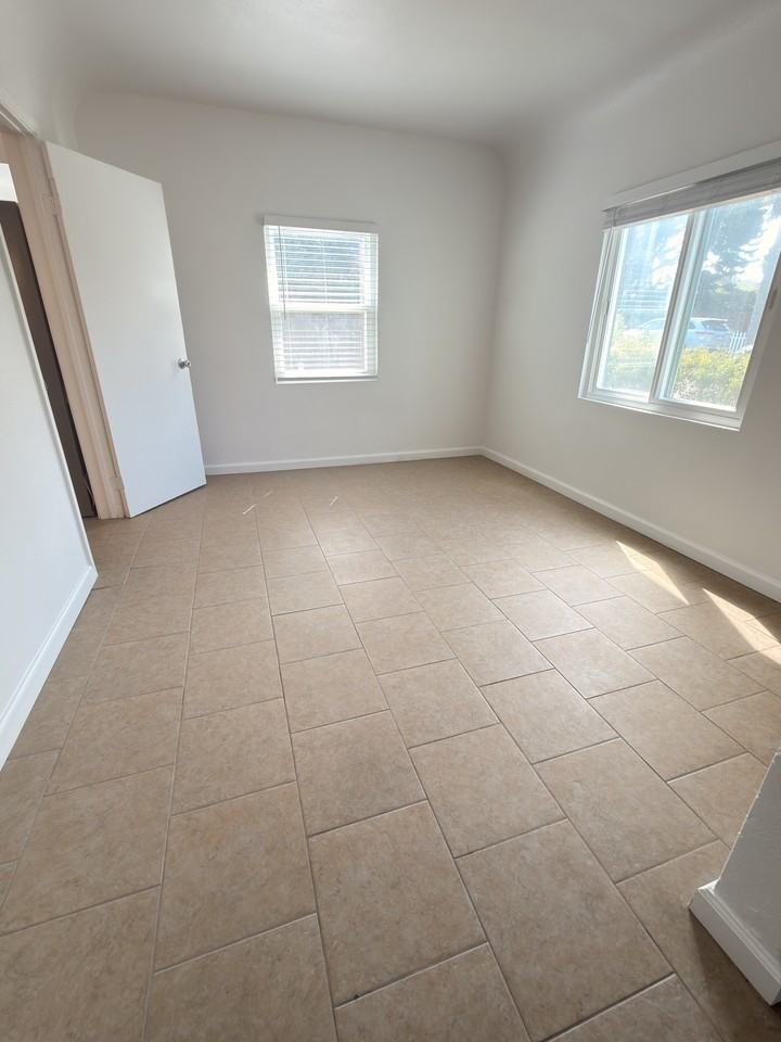 4636 Lotus St #4636 - Photo 6 of 15