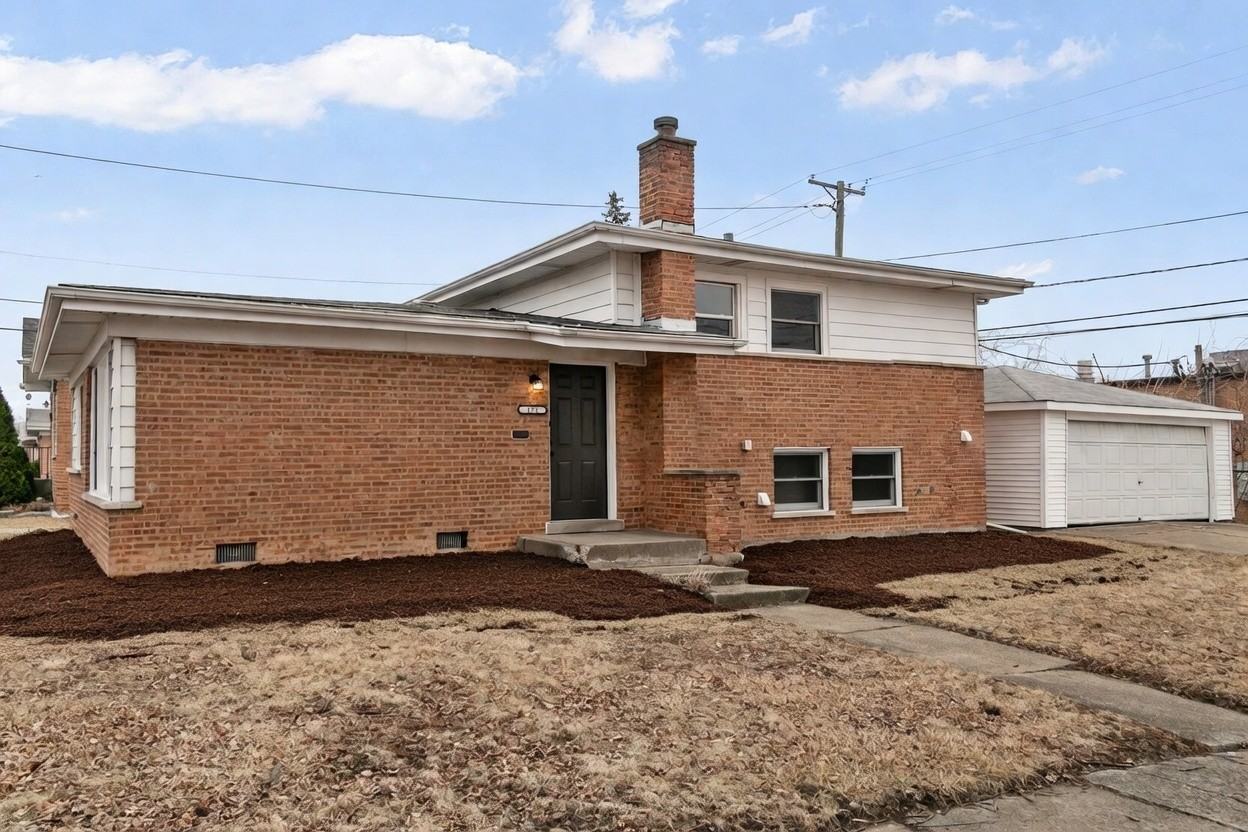 172 Strieff Ave #1 - Photo 2 of 25