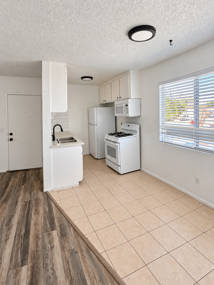 Palmdale #1 (P1) - Photo 2 of 10