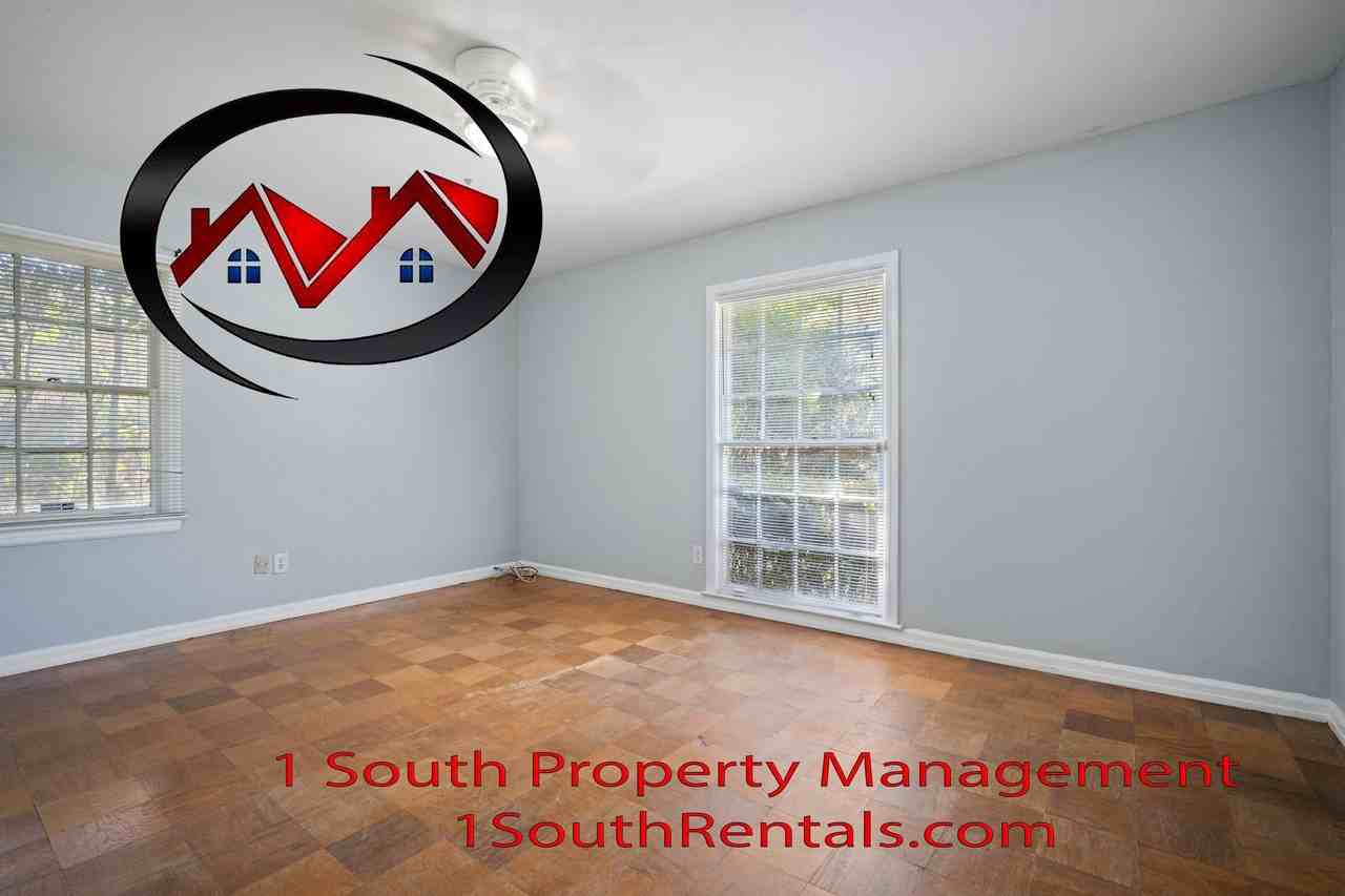 5520 Vienna Ave #1 - Photo 5 of 17