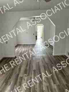 315 Pershing St #1 - Photo 2 of 10