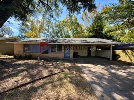 featured image of 2741 Amy Ln