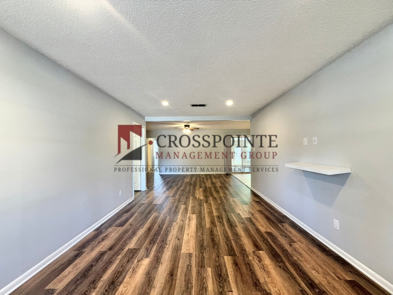 2741 Amy Ln - Photo 4 of 32