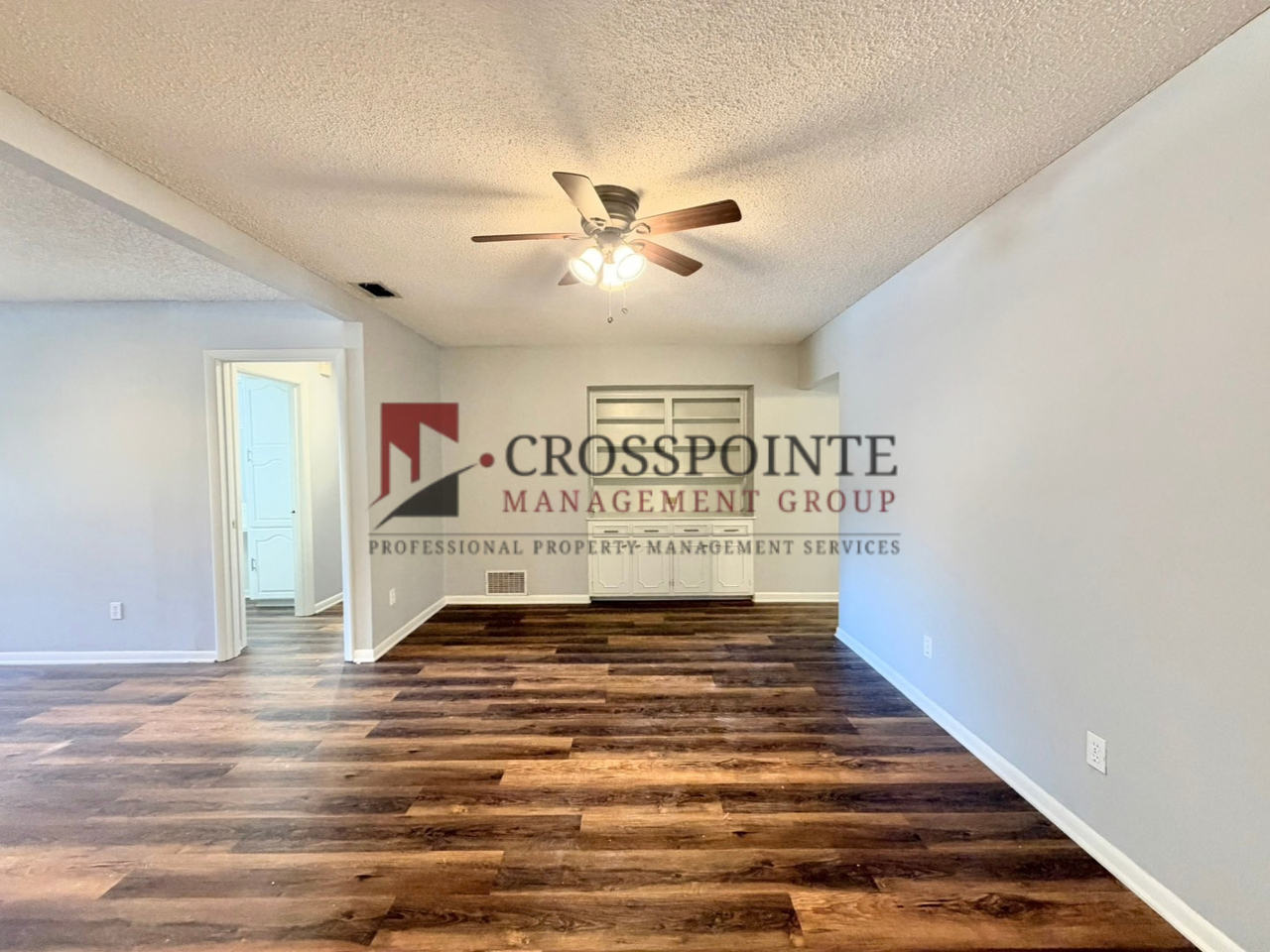 2741 Amy Ln - Photo 6 of 32
