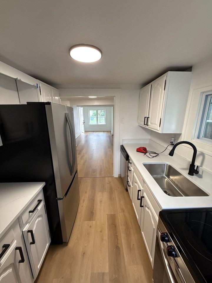 4119 Farnham Ave #1 - Photo 5 of 33