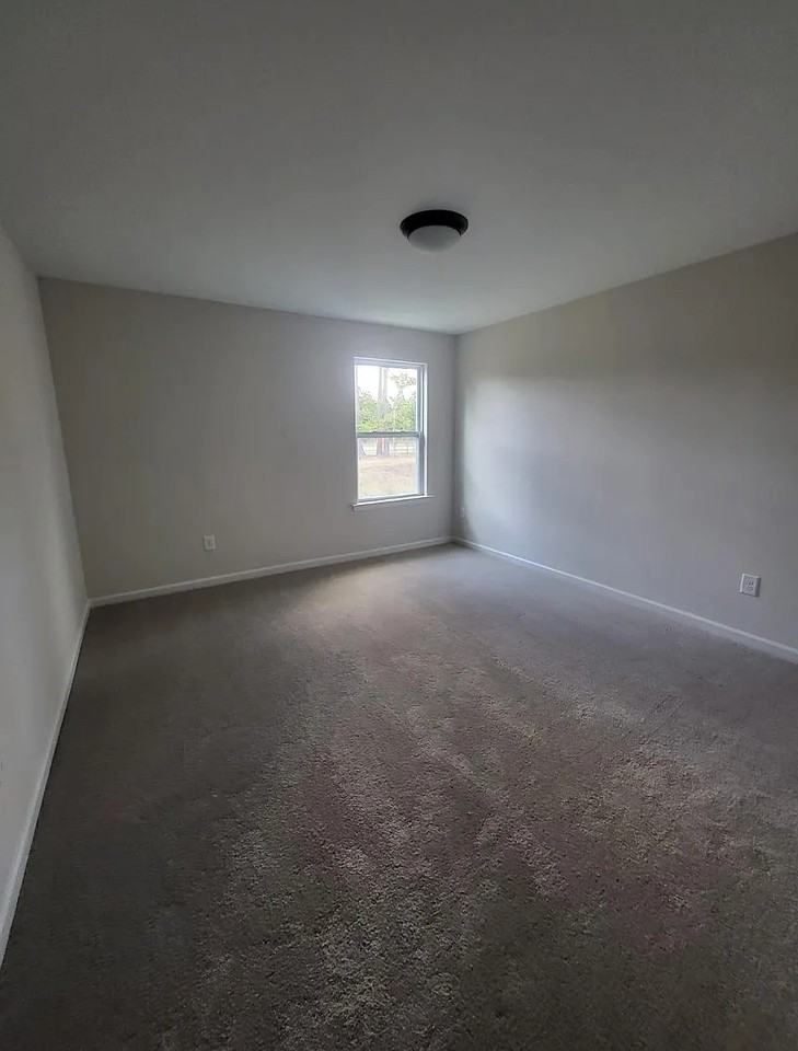 15 Willow Green Dr #1 - Photo 7 of 18