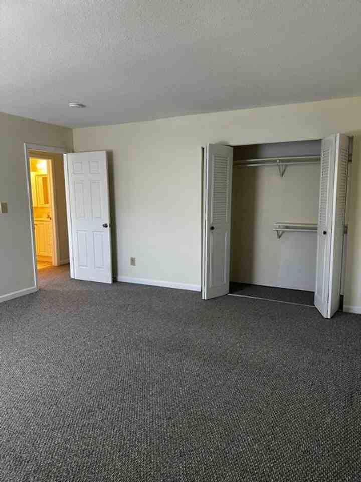 New Carriage House Apartments - Photo 2 of 19