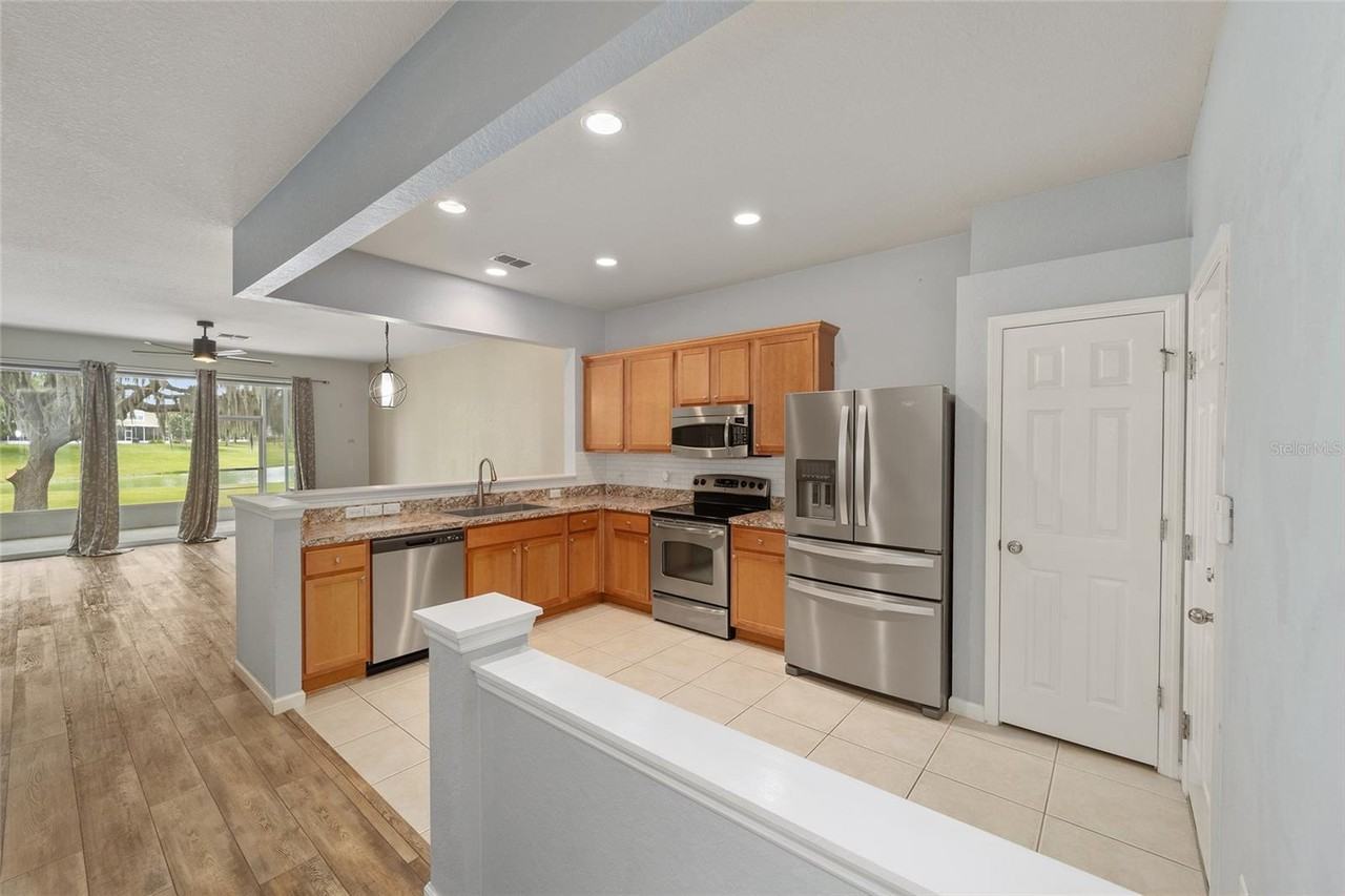 4415 Sw 52nd Cir #105 - Photo 5 of 15