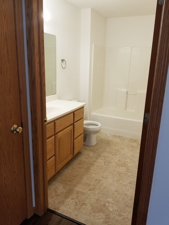 1520 W Pine St #209 - Photo 5 of 9