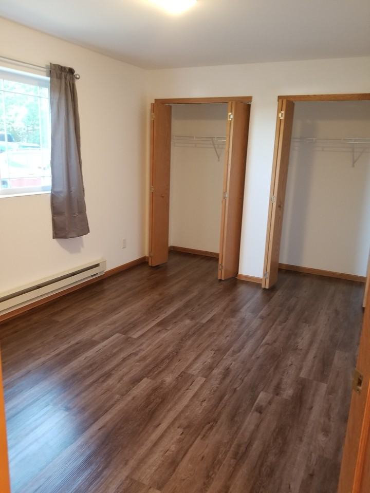 1520 W Pine St #209 - Photo 7 of 9