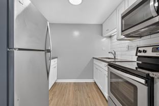 315-329 Kimbell Apartments - Photo 1 of 1