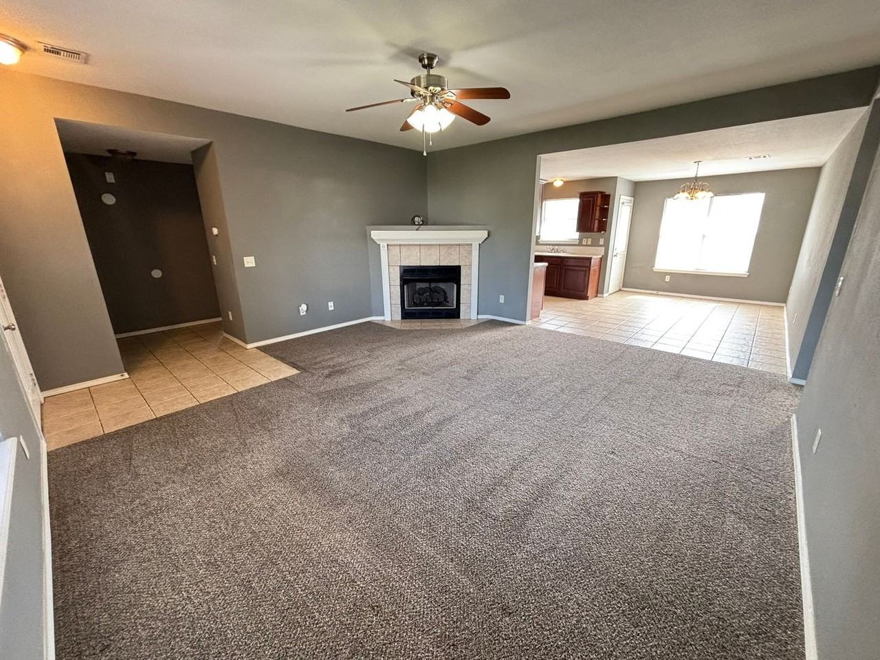 2405 Sw 17th St - Photo 5 of 15