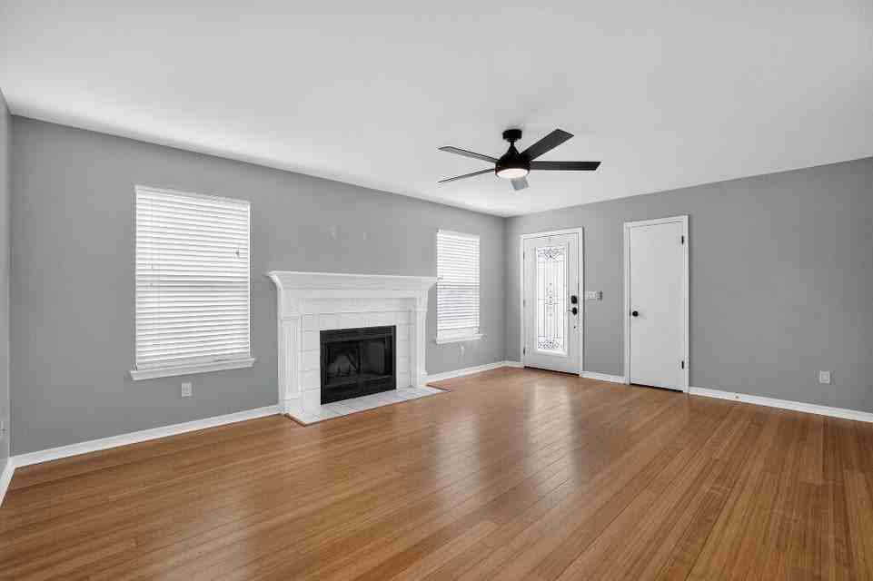 402 Sandy Ridge Cir #1 - Photo 5 of 18