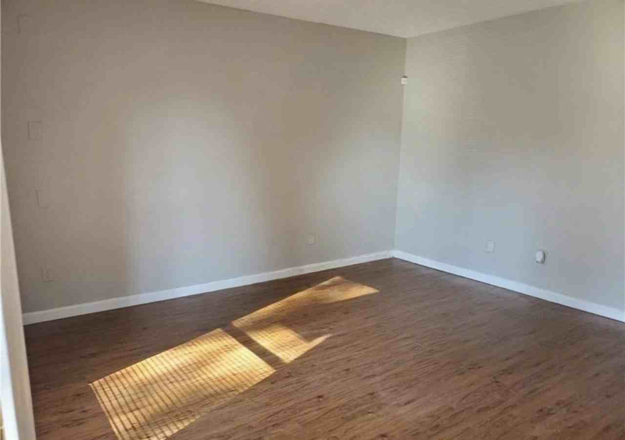 5868 Aftonshire Dr #68 - Photo 3 of 7