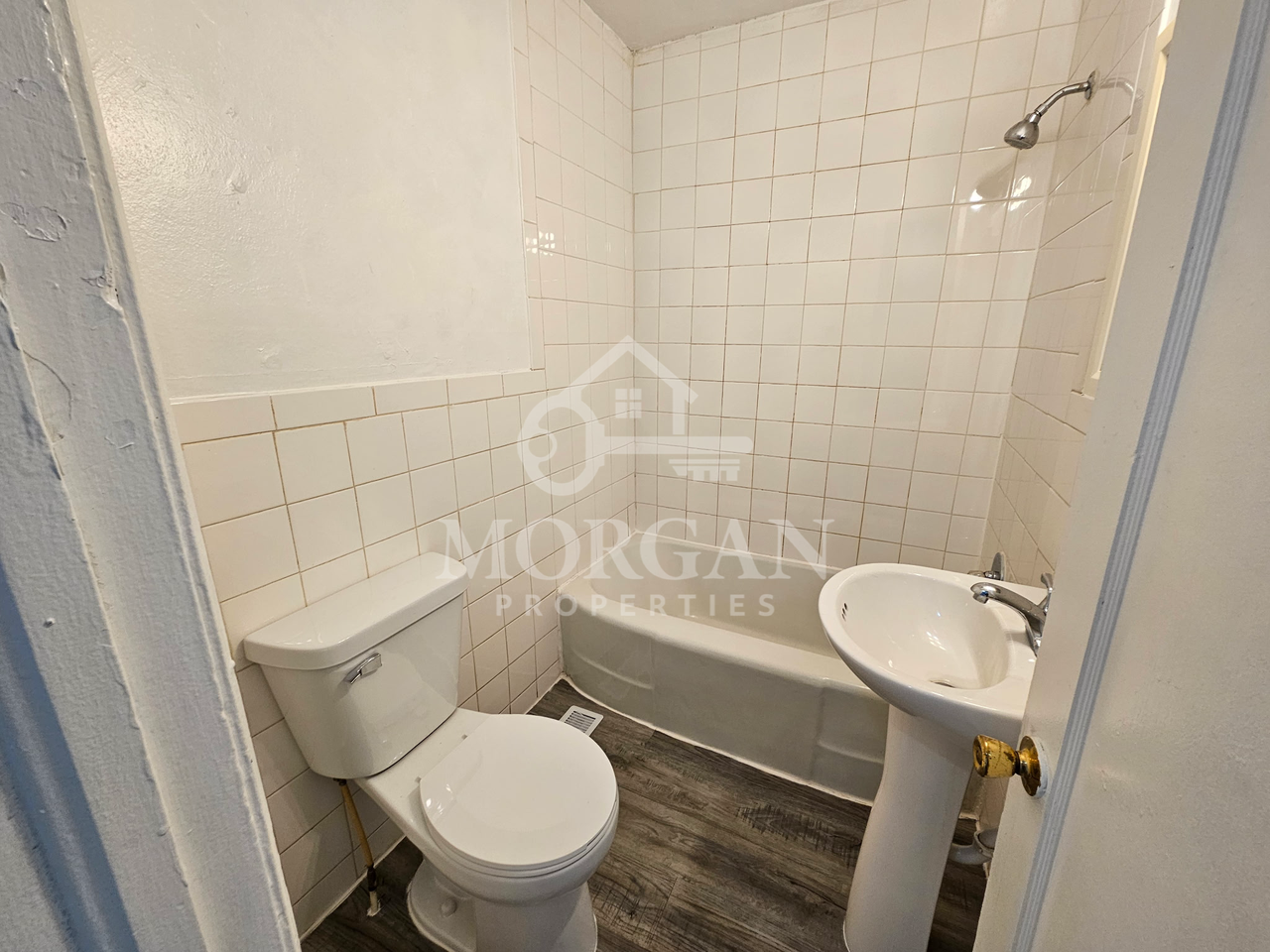 2604 E 4th St - Photo 4 of 7