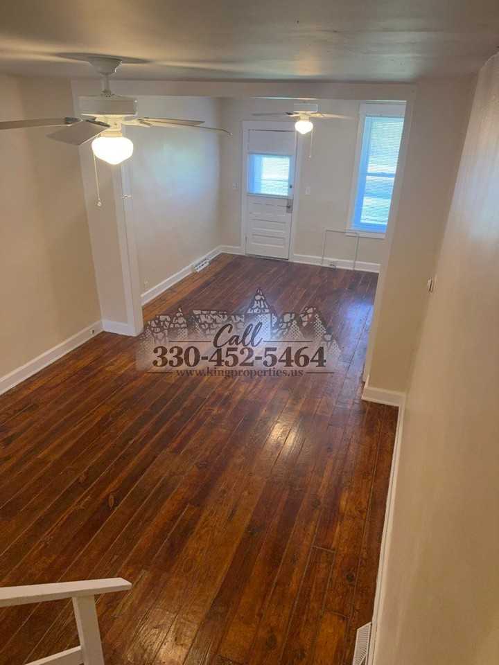 731 Camden Ave Sw #731 - Photo 2 of 10