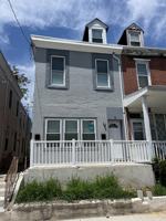featured image of 720 W 5th St #1