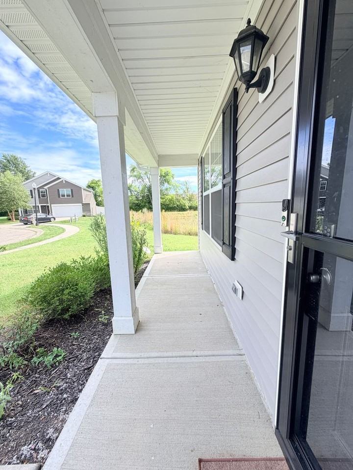 4447 Averly Ct - Photo 4 of 45