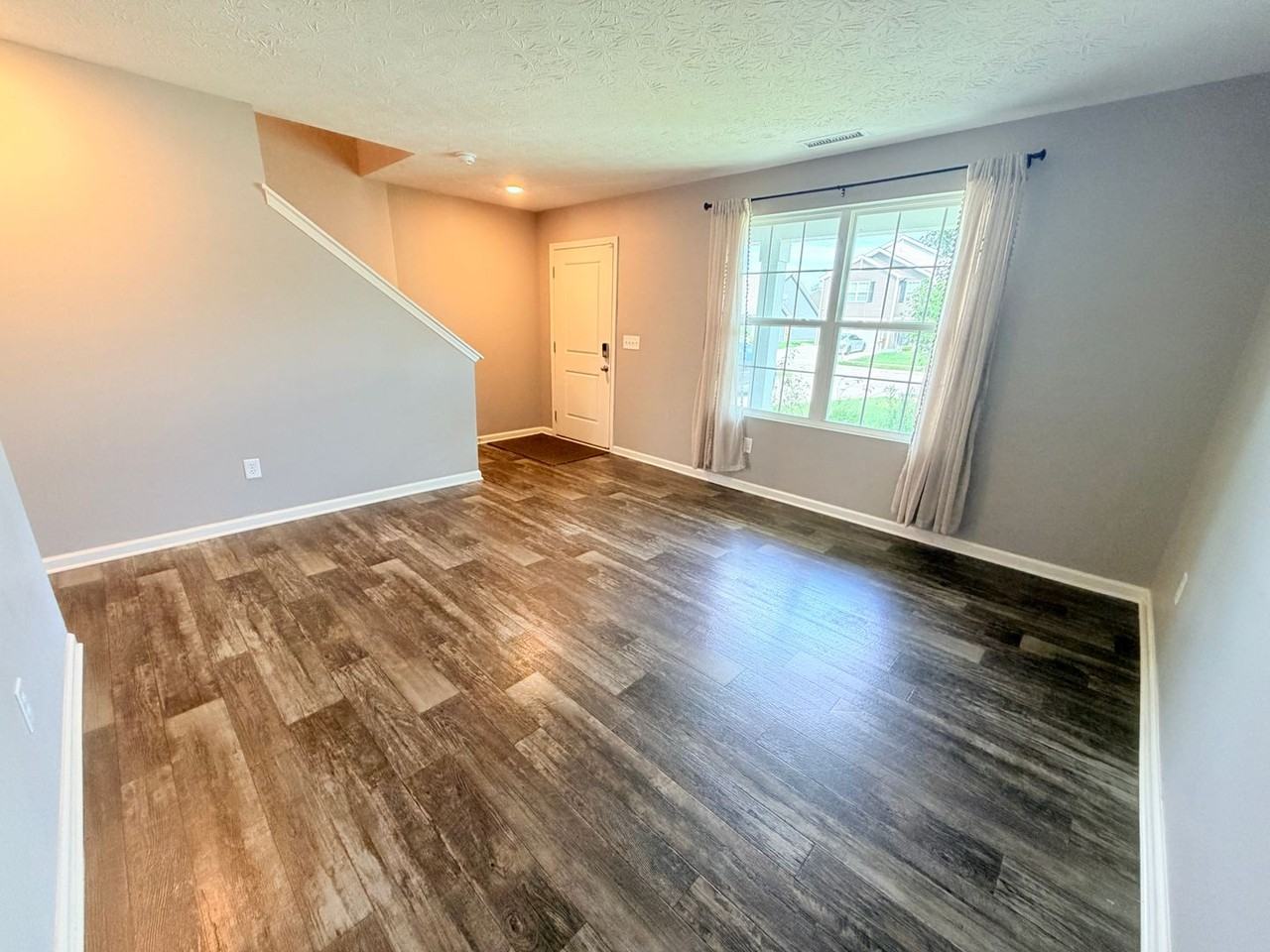 4447 Averly Ct - Photo 6 of 45