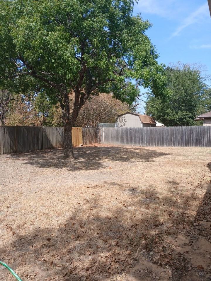 809 Audra Ln - Photo 4 of 25