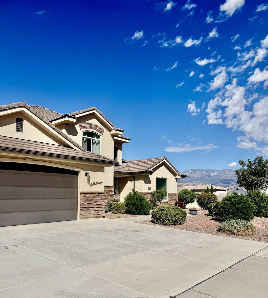 2388 S 3330 W #1 - Photo 3 of 45