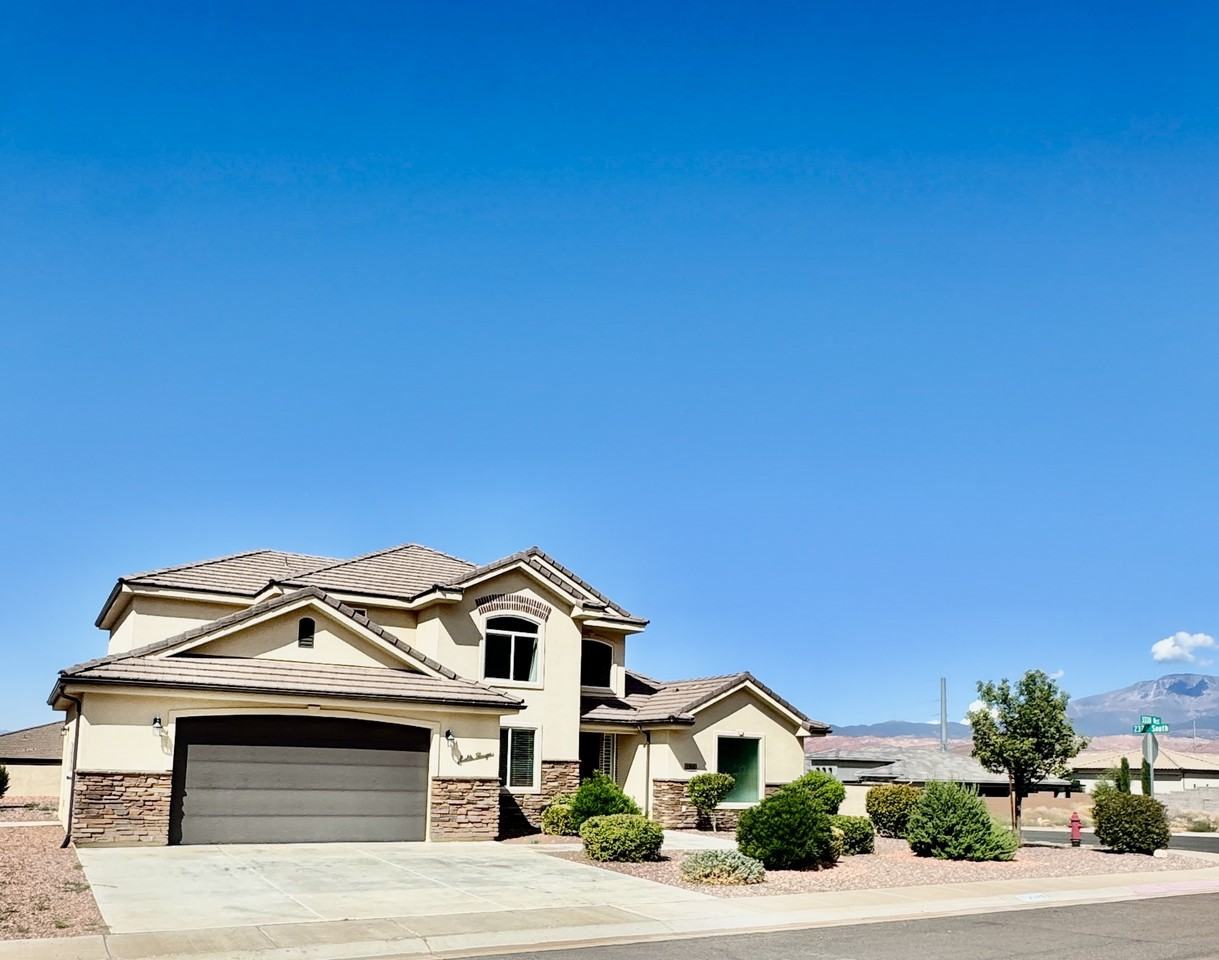 2388 S 3330 W #1 - Photo 4 of 45