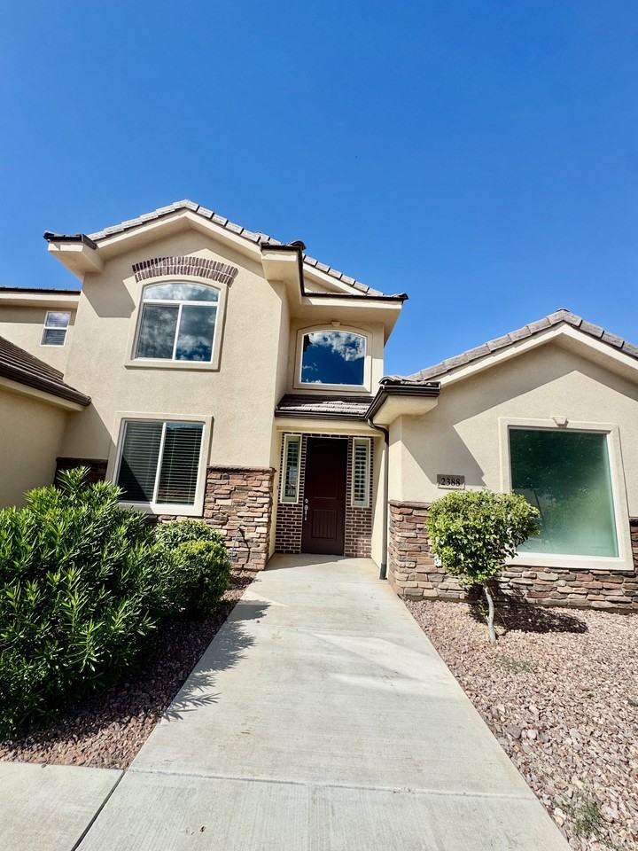 2388 S 3330 W #1 - Photo 5 of 45