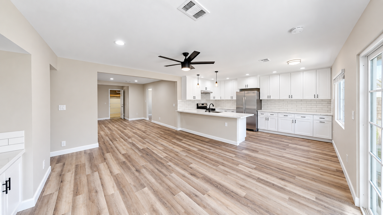 5117 E Falls View Dr - Photo 5 of 22