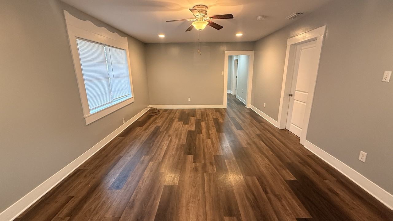 704 61st St #1 - Photo 2 of 10