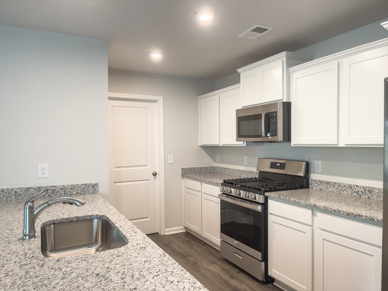 423 Mariene Dr #1 - Photo 6 of 35