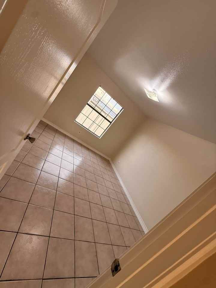 412 Shiloh Dr #604 - Photo 2 of 12