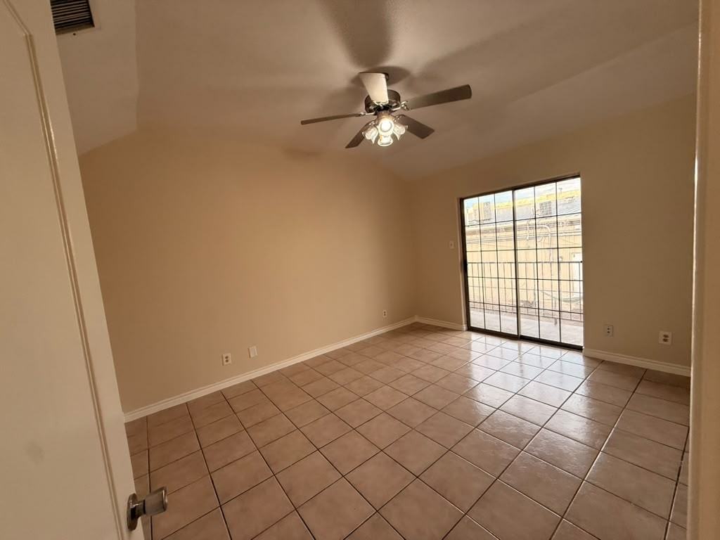 412 Shiloh Dr #604 - Photo 4 of 12