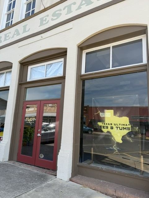 101 N Main St #A - Photo 2 of 8