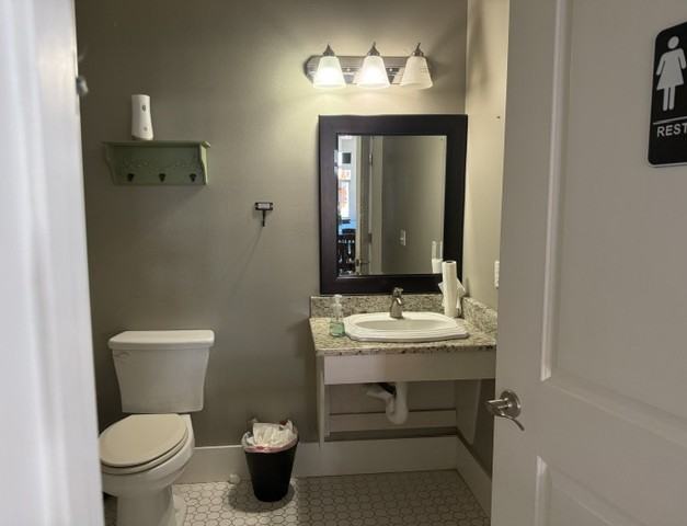 101 N Main St #A - Photo 6 of 8