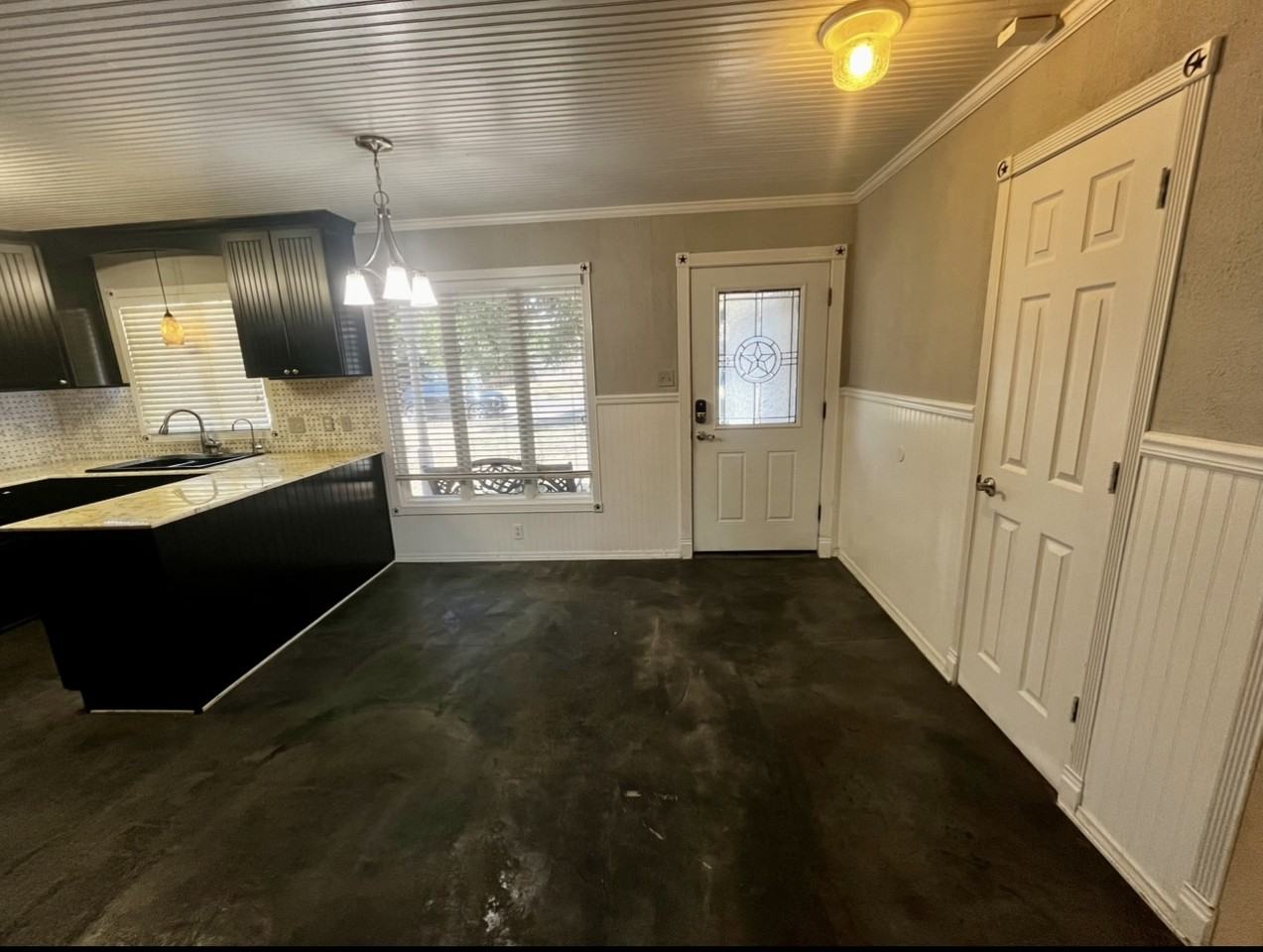 7009 Wayne Ave #1 - Photo 5 of 50