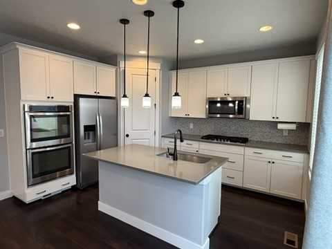 W Berry Creek Dr #1 - Photo 3 of 16